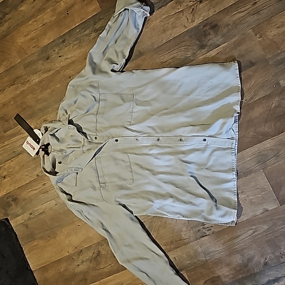Nwt Womens button up